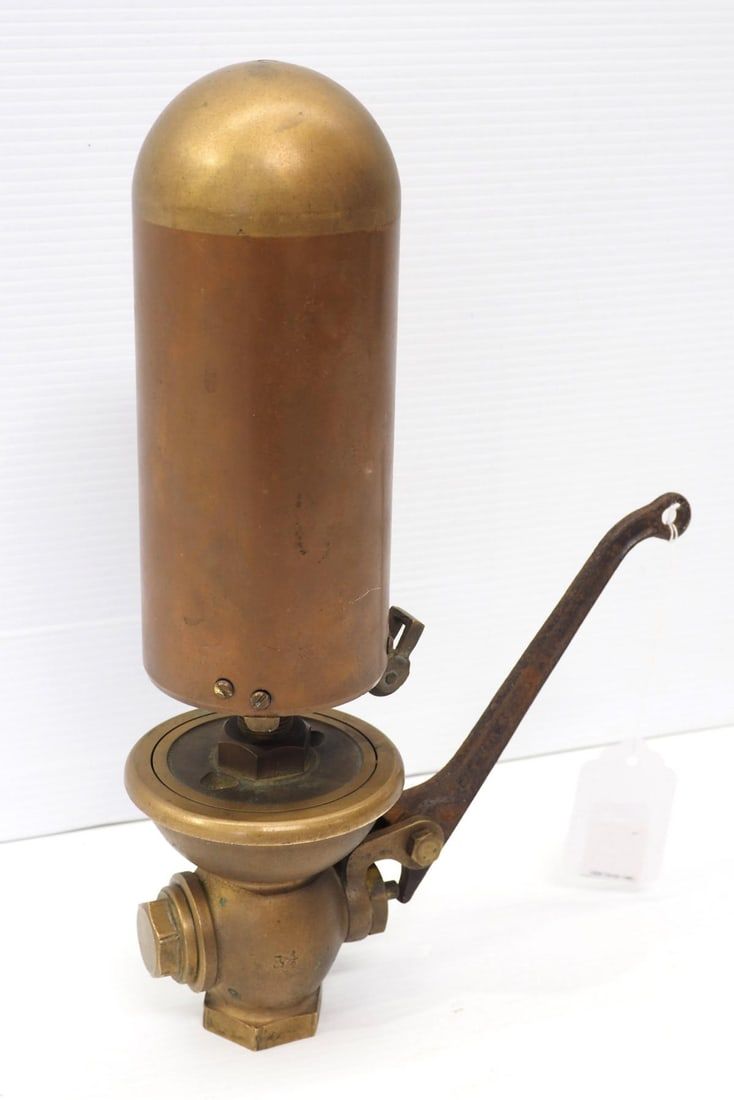 Lot 1018: Brass steam whistle