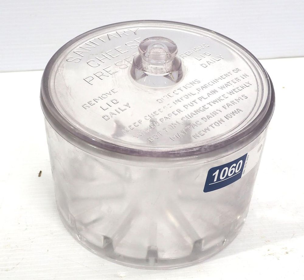 Lot 1060: Sanitary Cheese Preserver glass jar