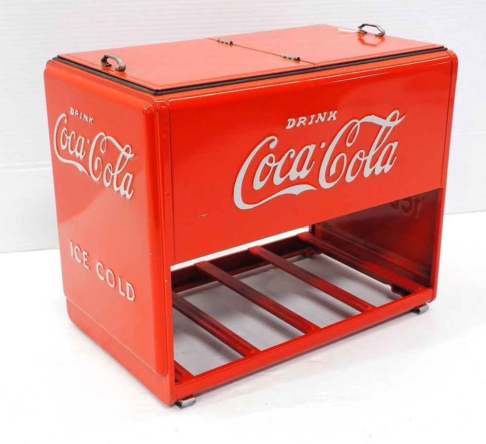 Lot 1152: Salesman sample Coca Cola chest cooler