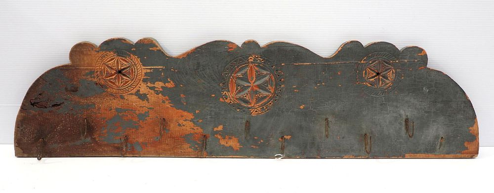 Lot 1153: Primitive painted wooden meat rack