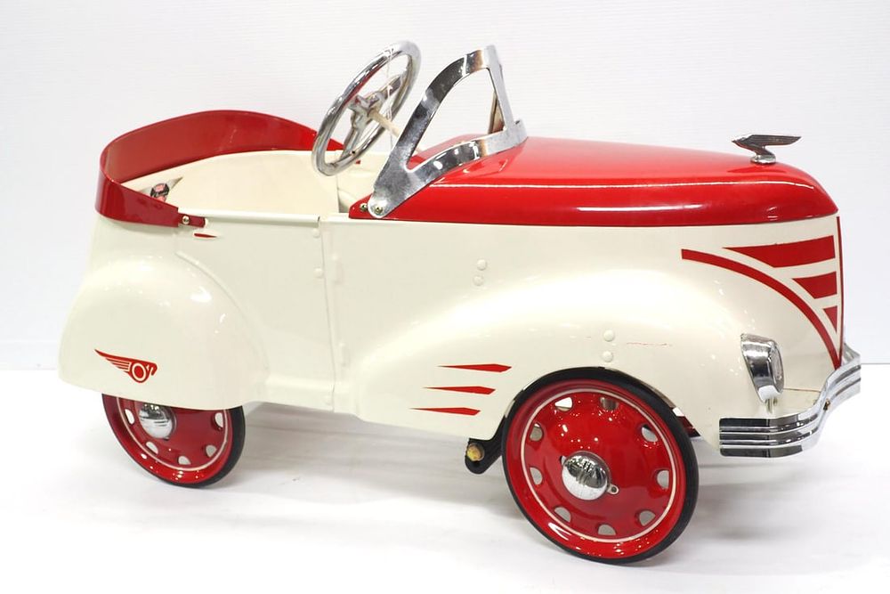 Lot 1164: Pedal Car Classics pedal car