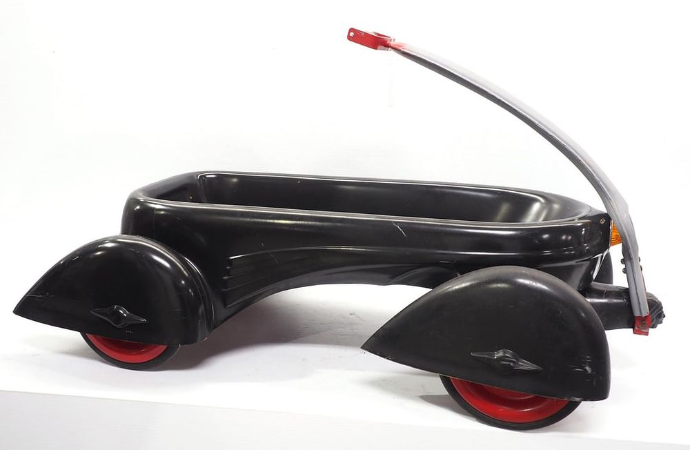 Lot 1169: Replica child's wagon