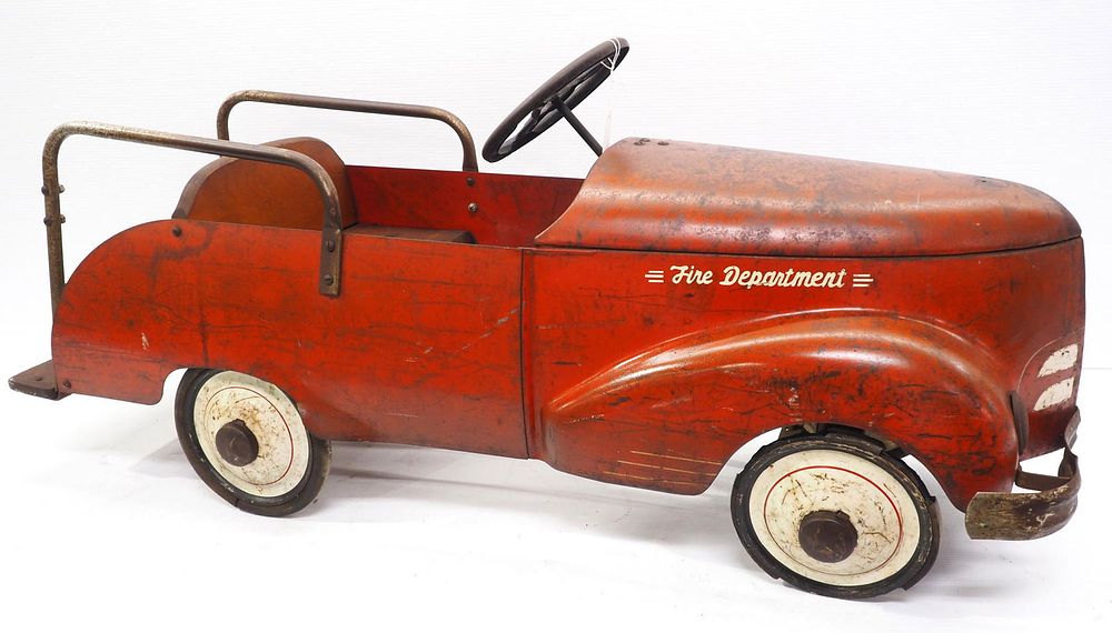 Lot 1170: Fire Dept pedal car