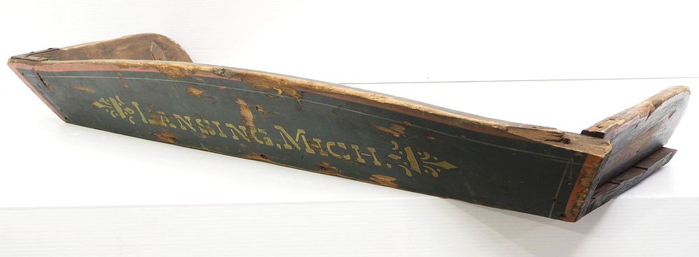 Lot 1191: Lansing box wagon seat