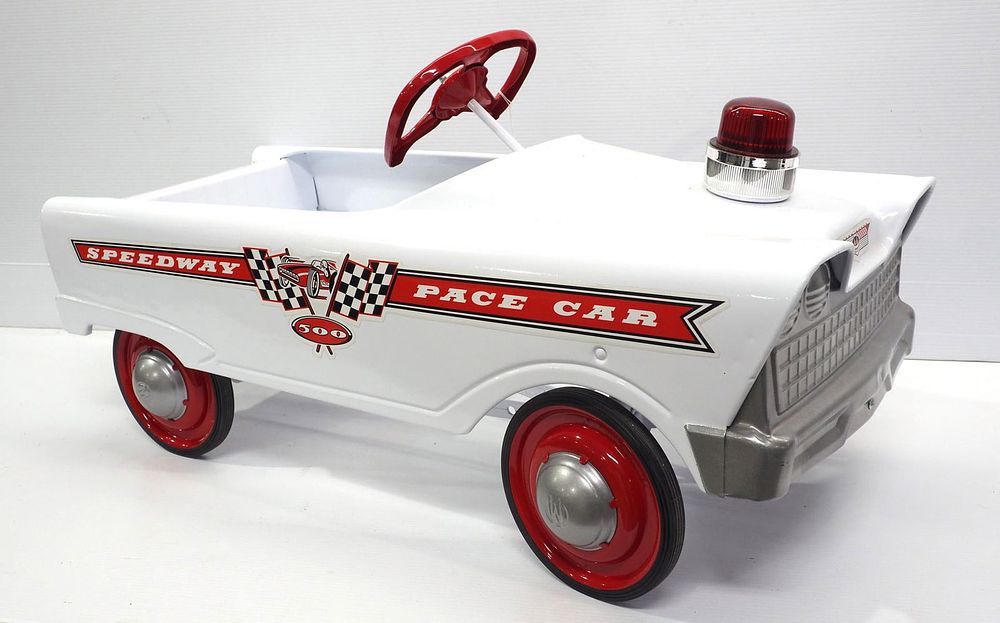 Lot 1201: Murray Speedway pedal pace car