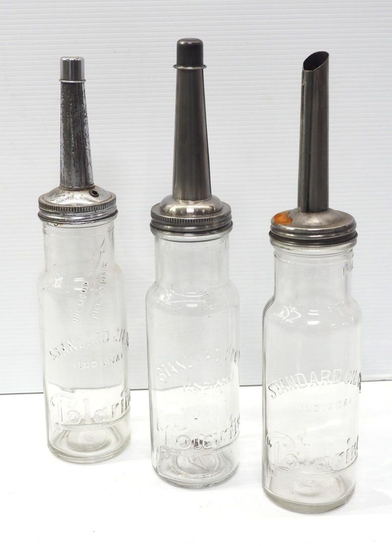 Lot 1222: (3) 1-quart glass oil bottles with spouts
