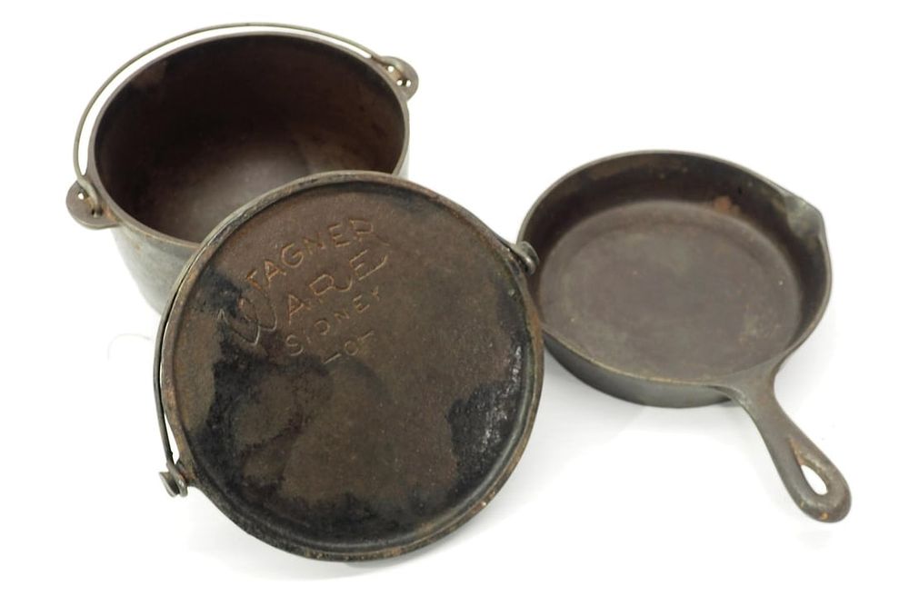 Lot 1286: (3) Wagnerware child-size cast iron pieces