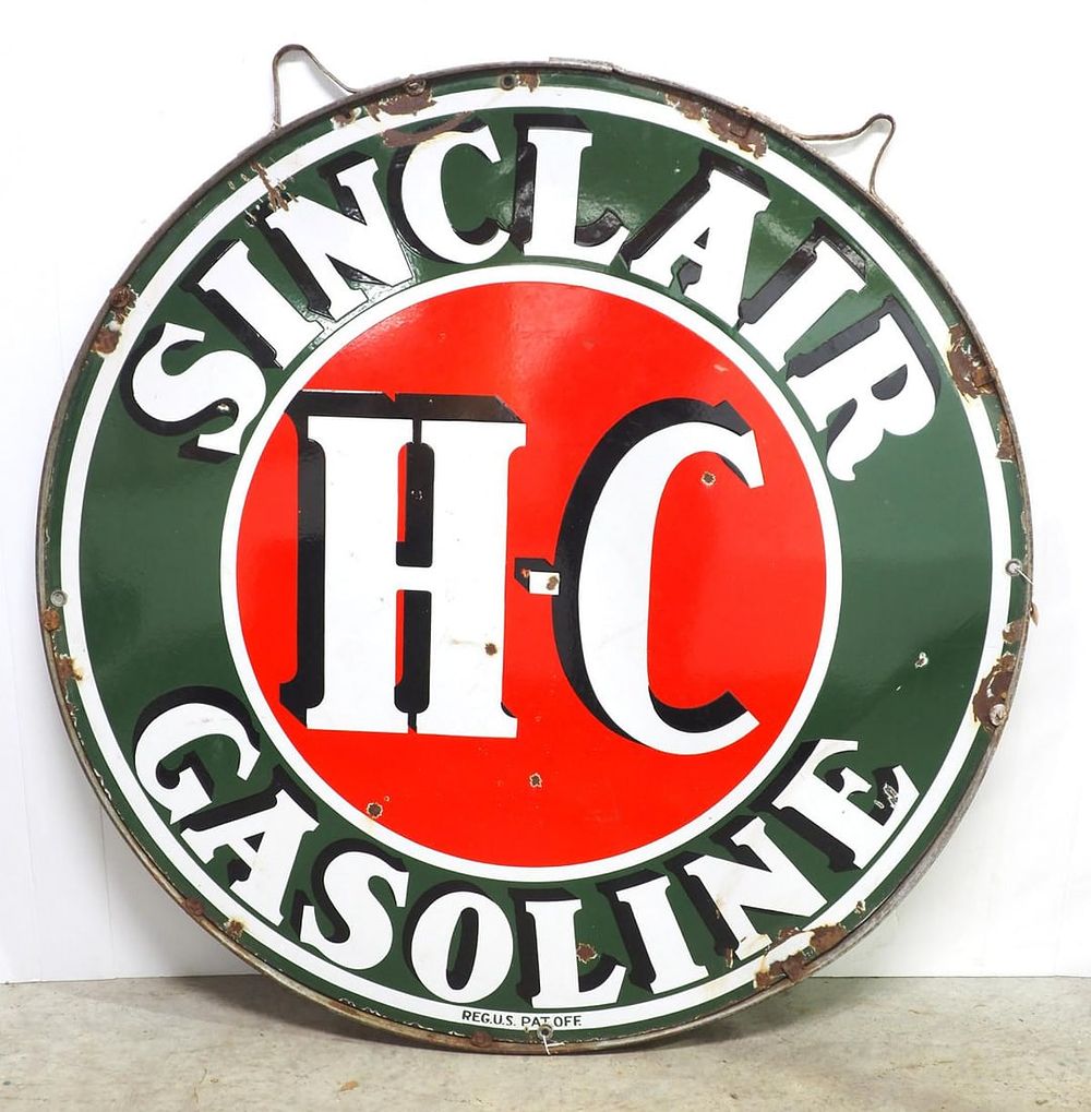 Lot 1392: Sinclair H-C Gasoline sign