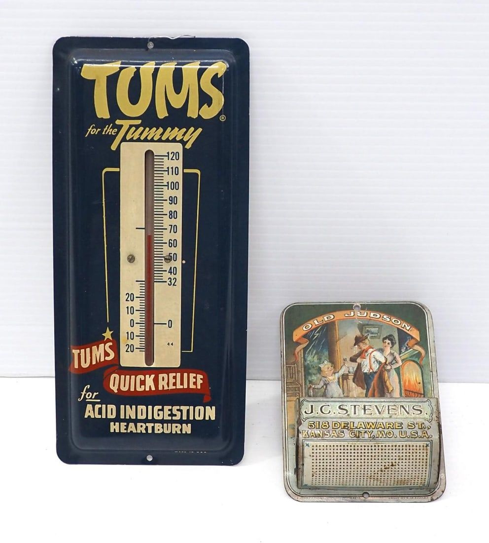 Lot 52: Thermometer / match safe