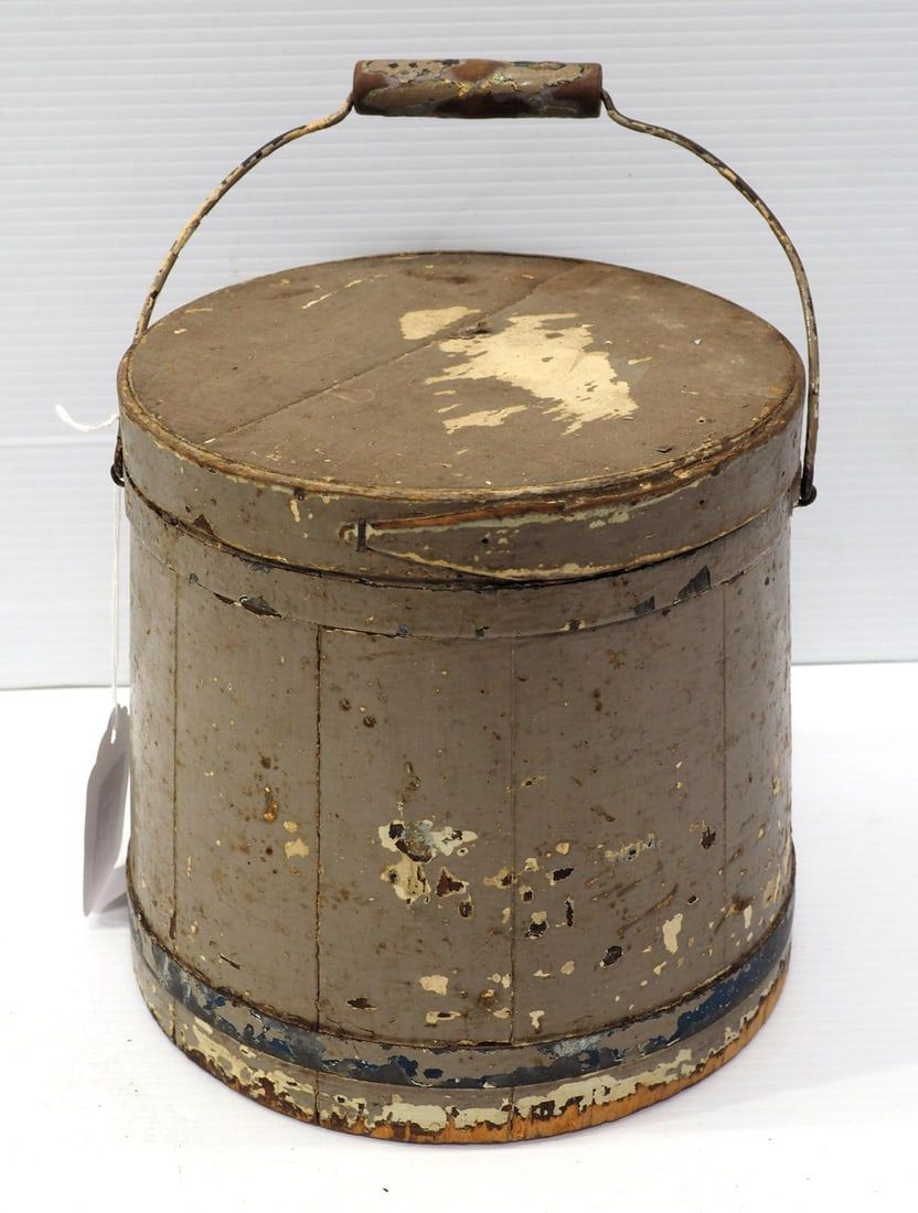 Lot 135: Wooden sugar bucket