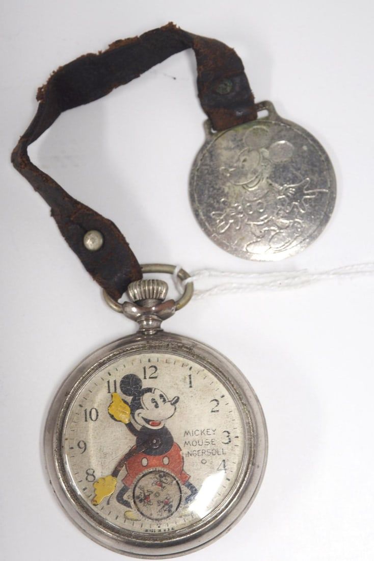 Lot 229: Ingersoll Mickey Mouse 1933 pocket watch