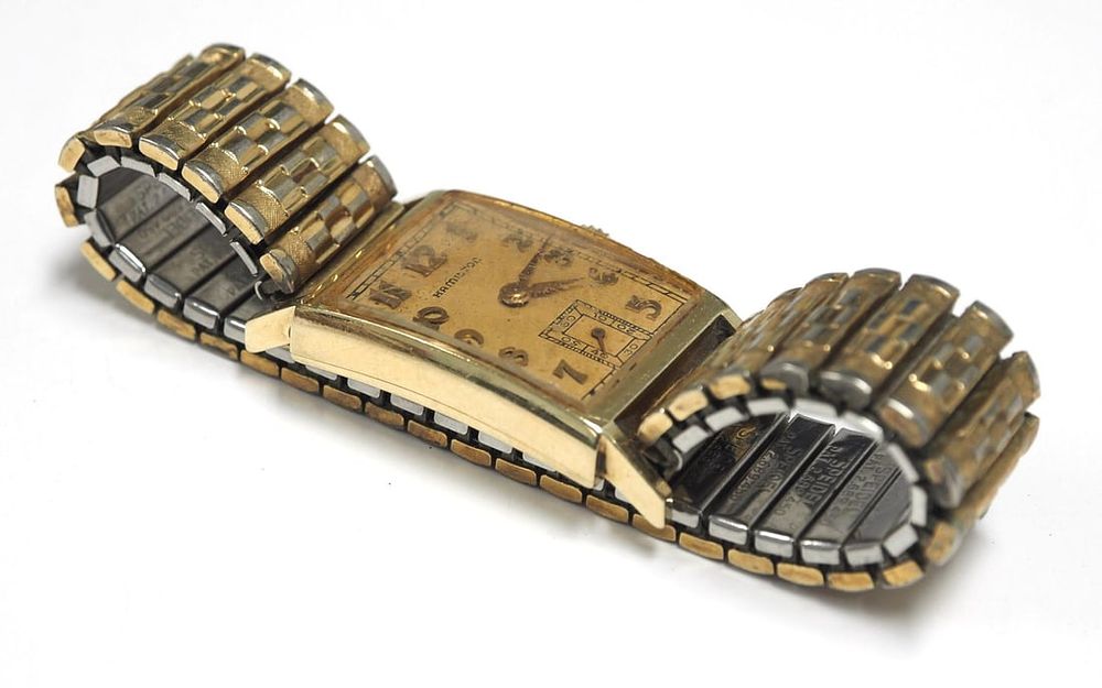 Lot 241: Hamilton 14K gold wristwatch