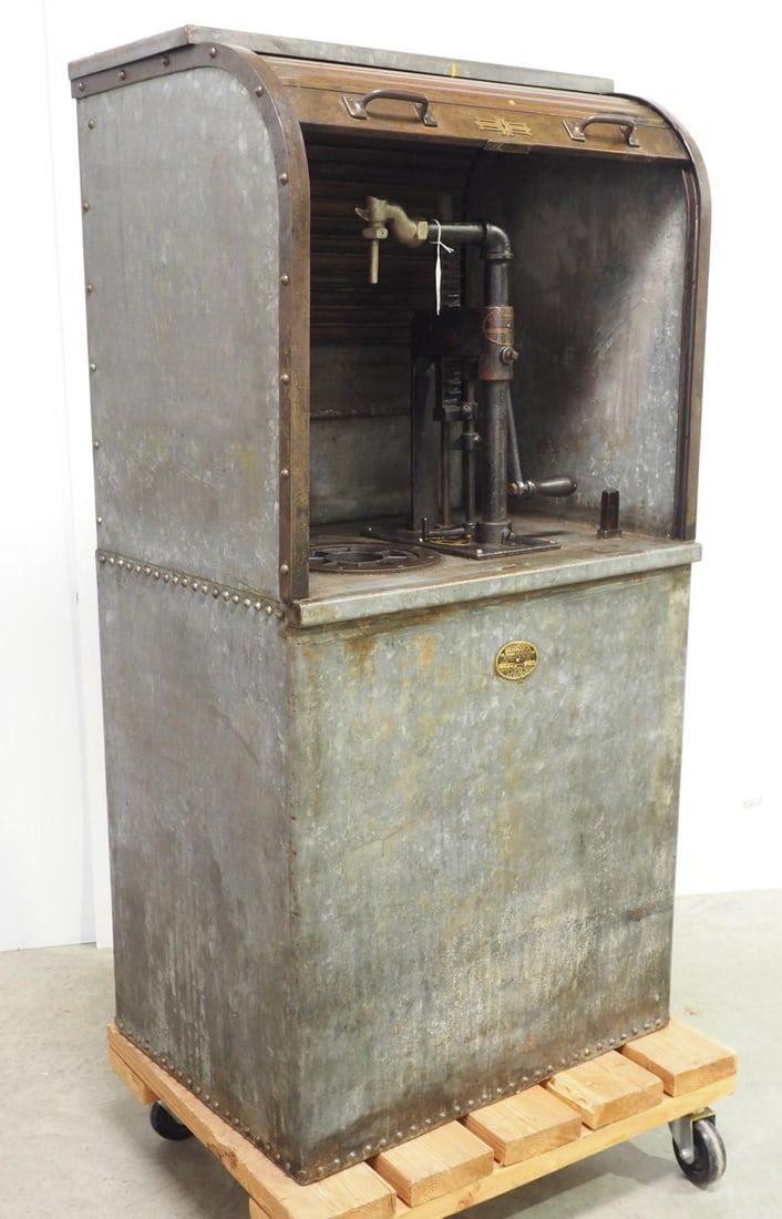 Lot 252: Bowser Oil Storage Tank