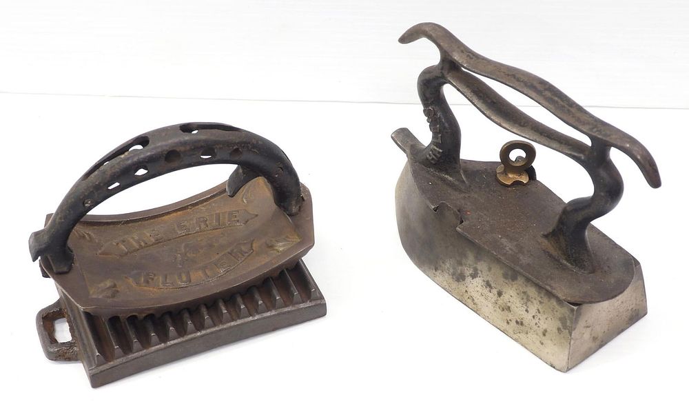 Lot 296: The Erie Fluter / Hale's sad iron with fancy handle