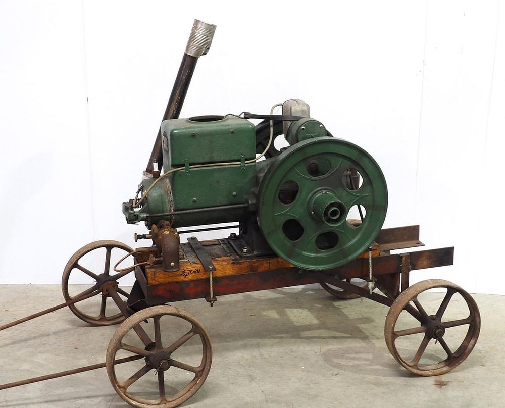 Lot 321: New Idea 1.5 HP engine