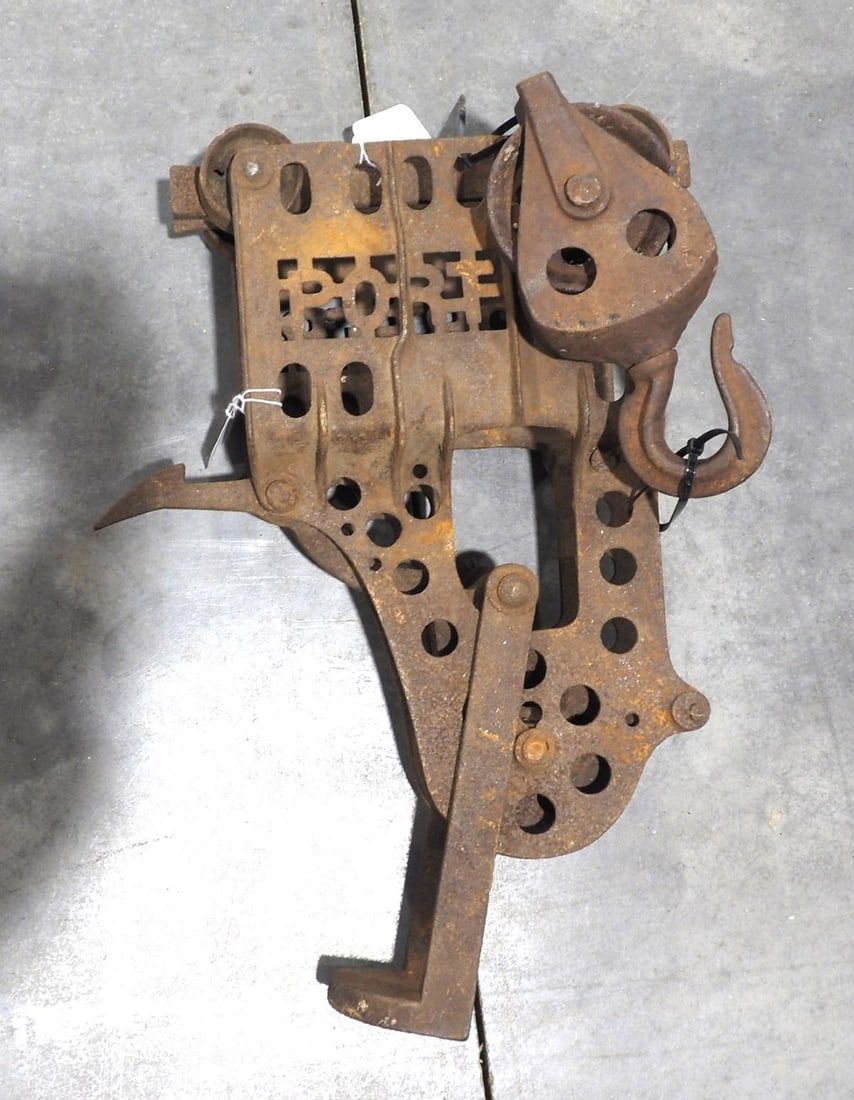 Lot 736: Porter cut-out wood beam hay carrier