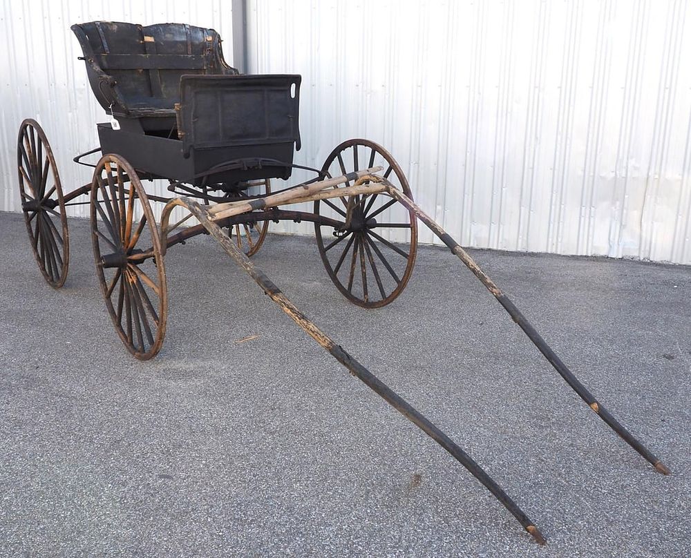 Lot 753: Single seat open buggy