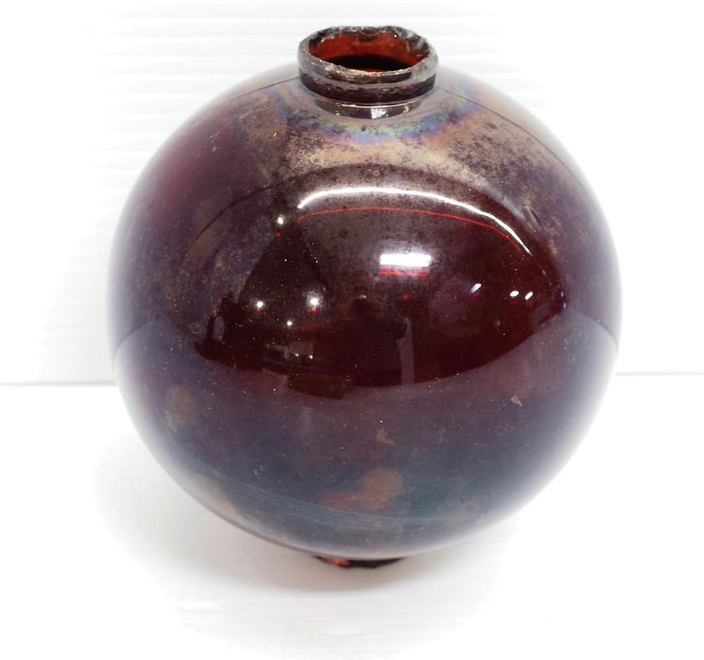 Lot 897: Blood red lightning rod ball
