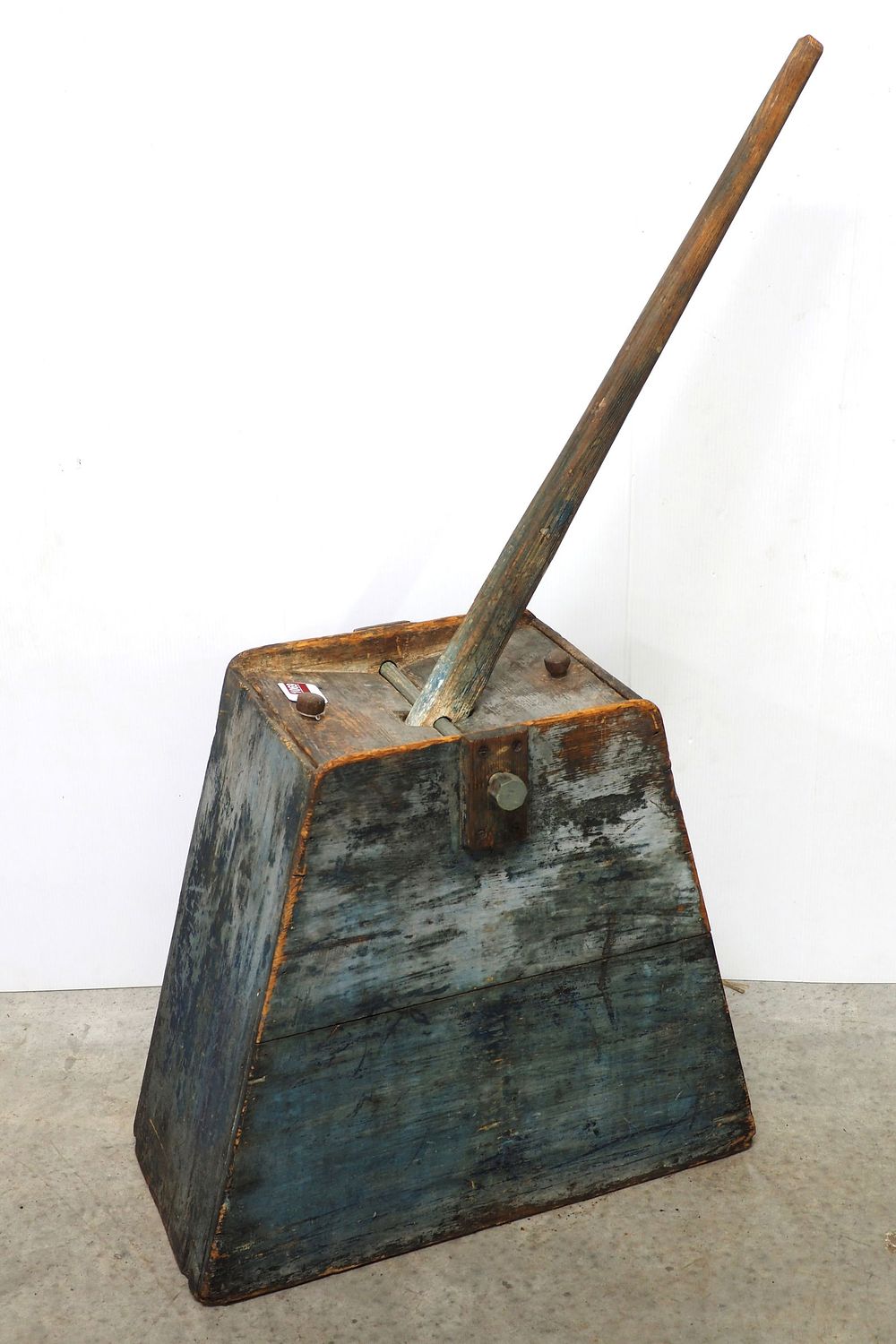 Lot 1069: Unusual wooden floor model butter churn
