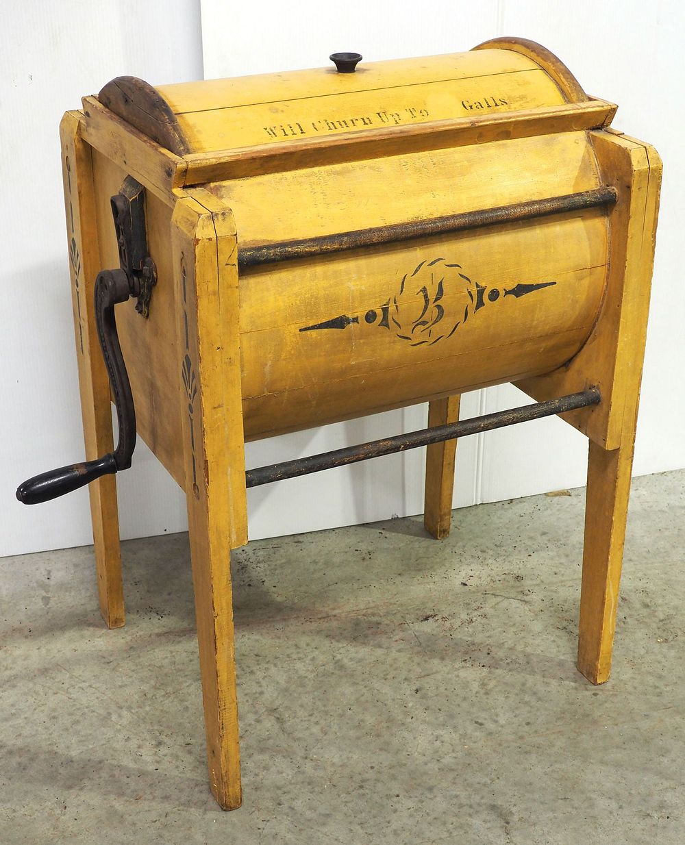 Lot 1357: Blanchard floor model wooden butter churn