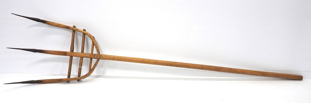 Lot 1502: Wooden 3-tine fork with cast iron tops