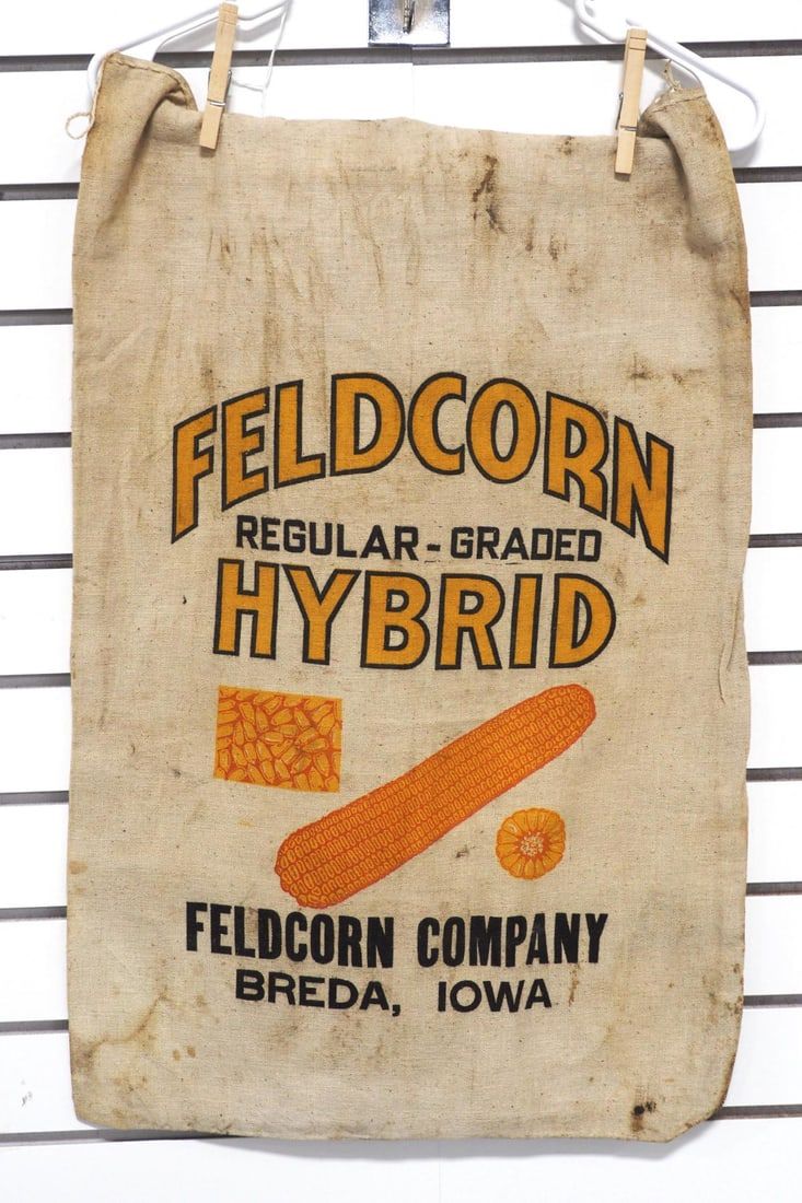 Lot 1600G: Cloth seed corn bag - Feldcorn Hybrids