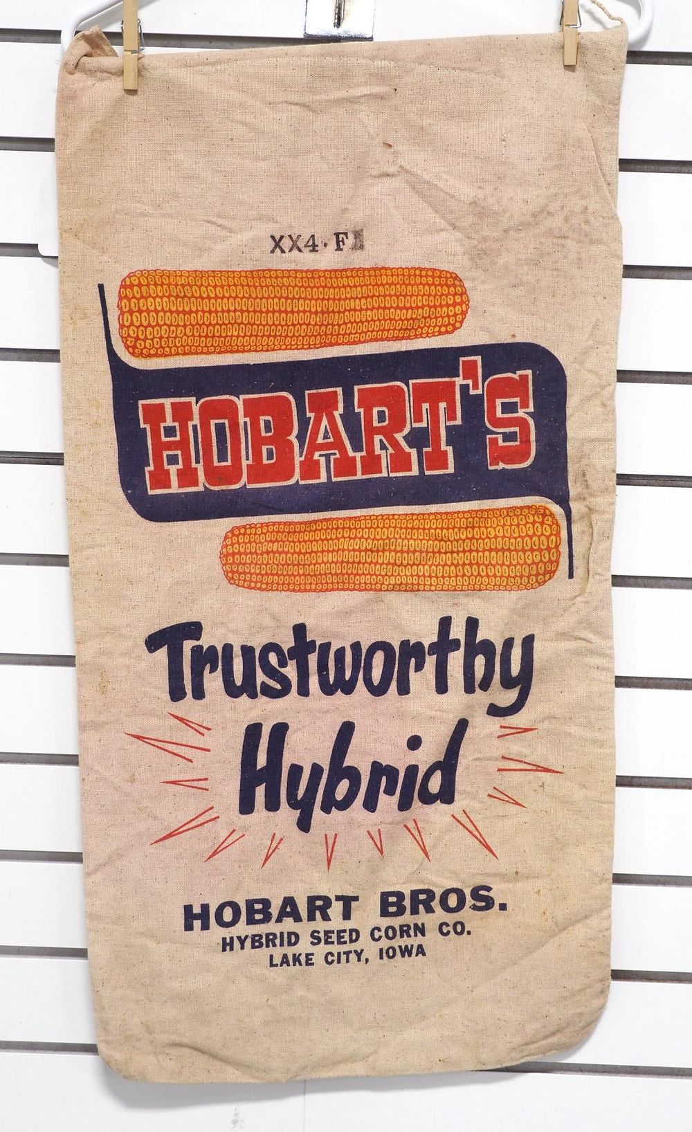 Lot 1600H: Cloth seed corn bag - Hobart's Trustworthy Hybrids
