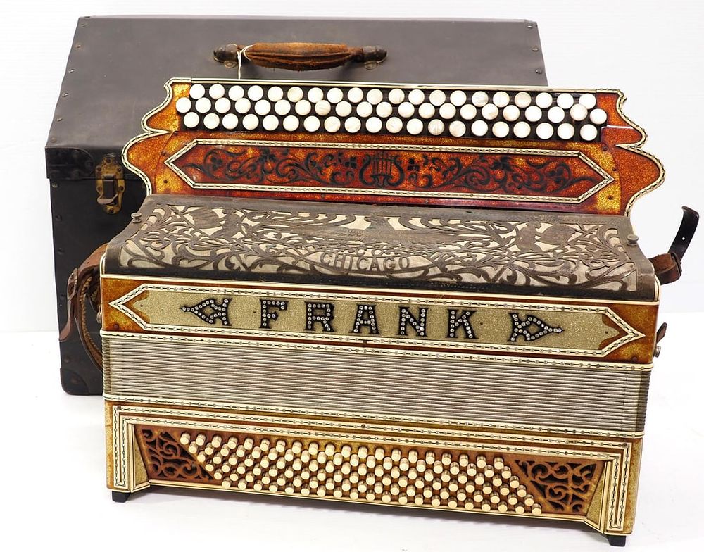 Lot 2284: Italo American Accordian