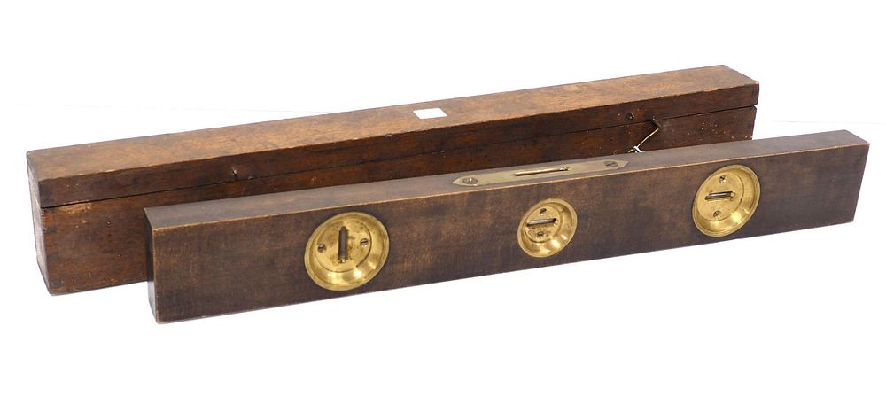 Lot 523: 26" Double Plumb, Double Level