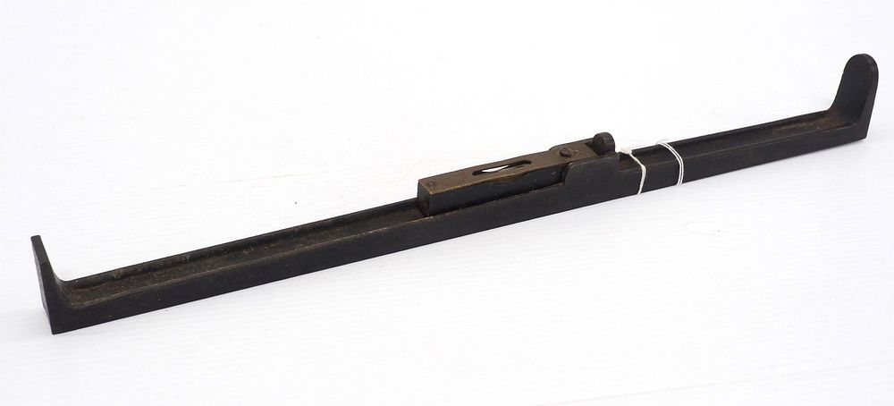 Lot 569: 21" Ward & Bedworth Sighting & Lateral Level