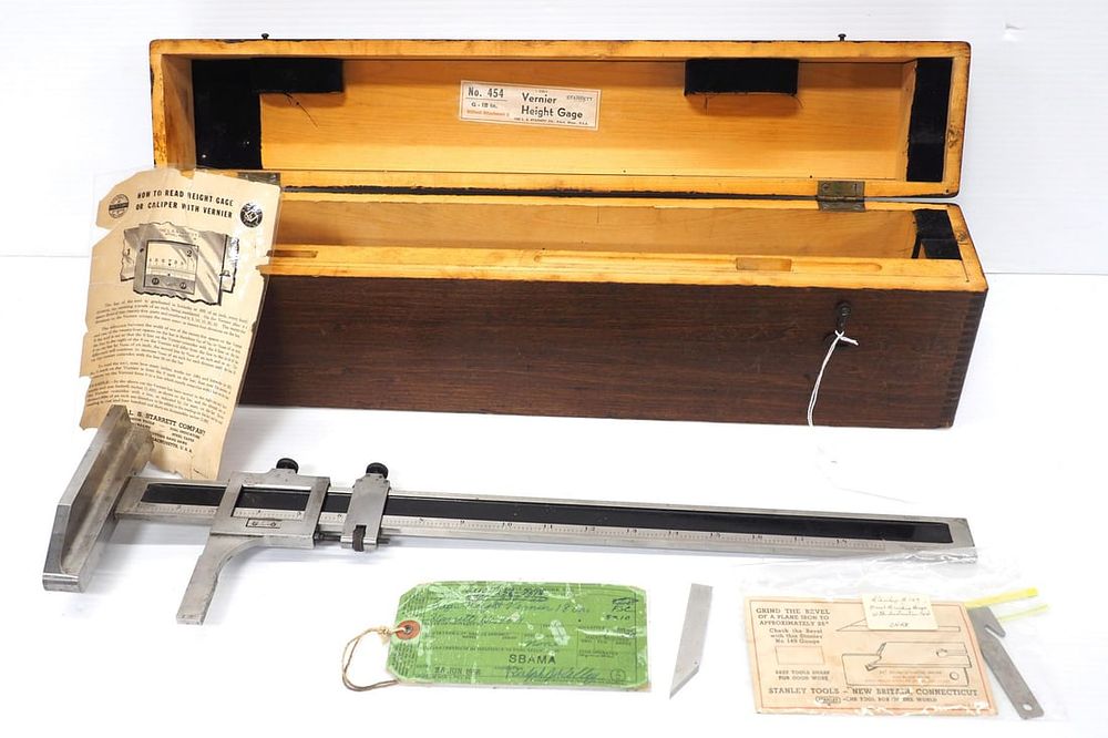 Lot 590: 18" LS Starrett Vernier Height Gage