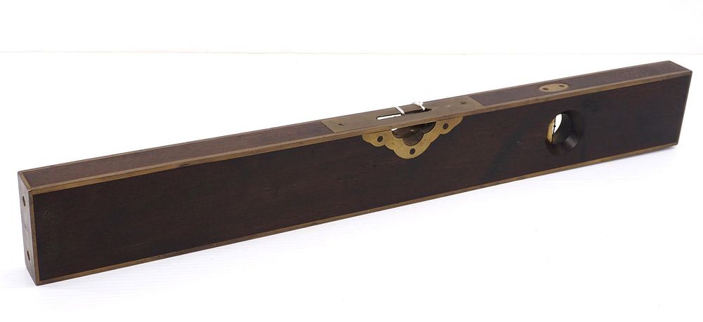 Lot 595: 26" Stratton Bros Adj. Plumb & Level
