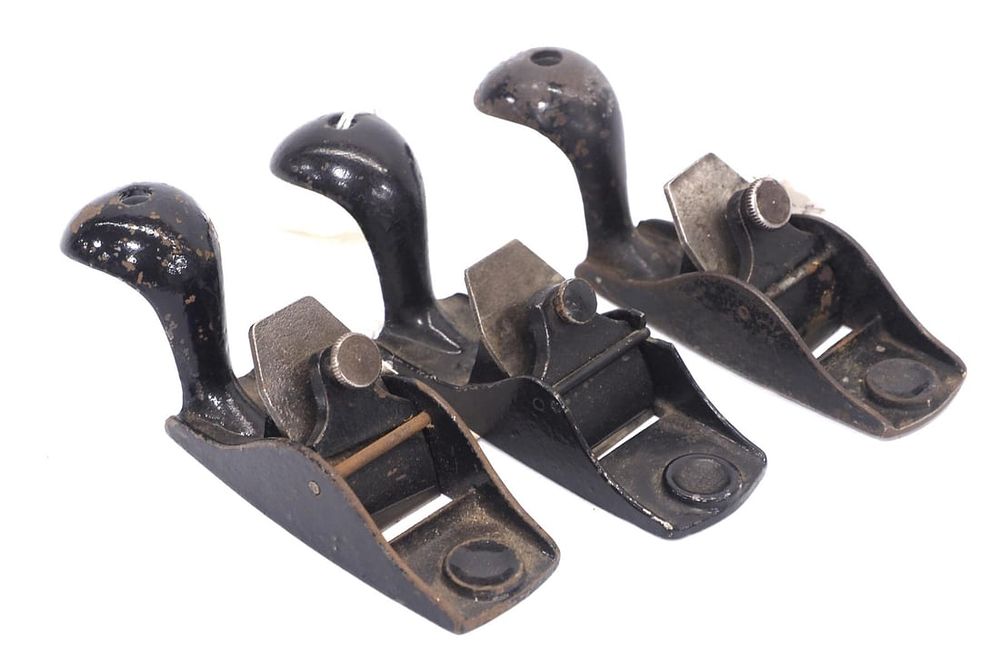 Lot 642: (3) Stanley squirrel tail planes