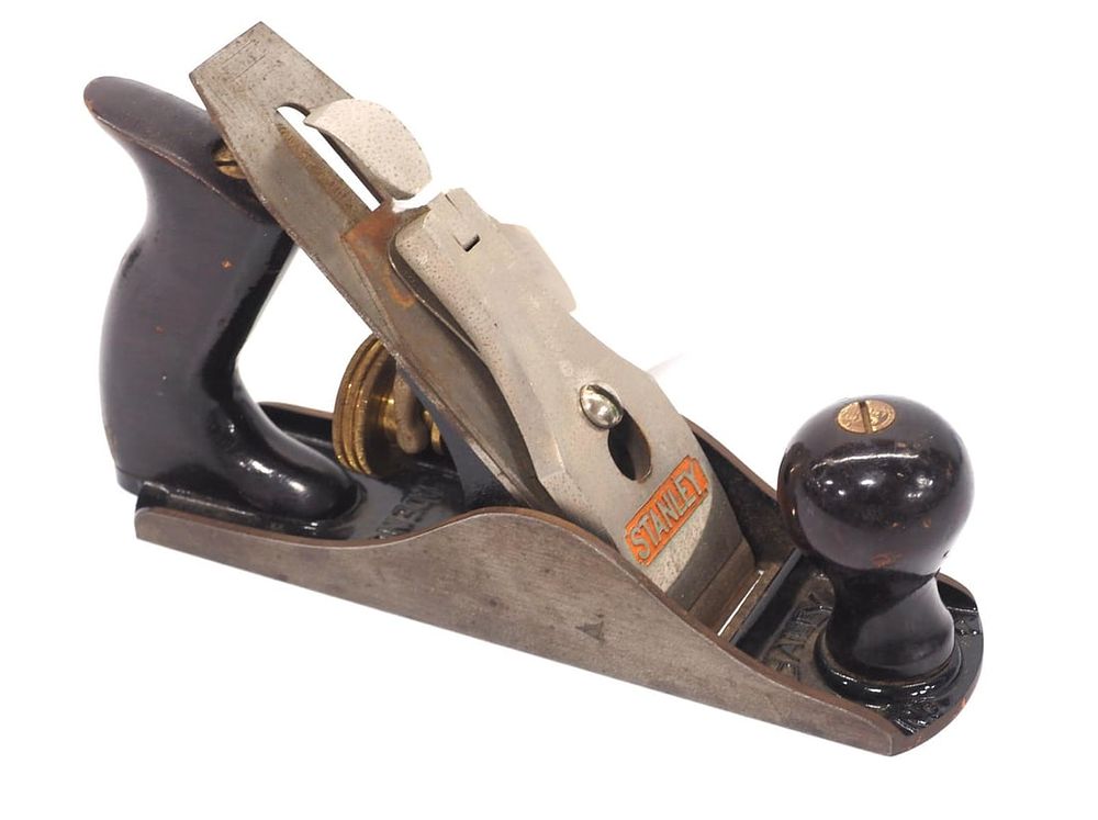 Lot 669: Stanley No.2 Smooth Plane