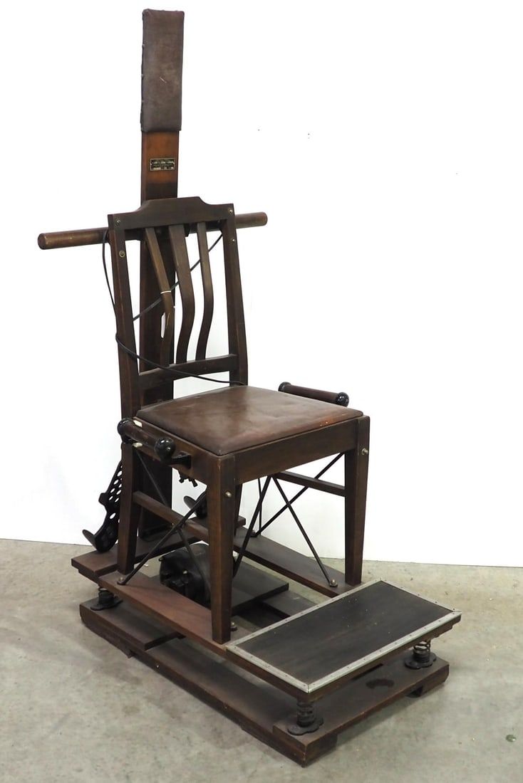 Lot 65: RARE Battle Creek Electric Vibratory Chair