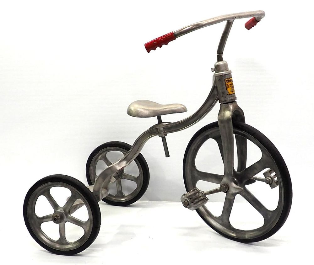 Lot 149: Convert-O child's tricycle