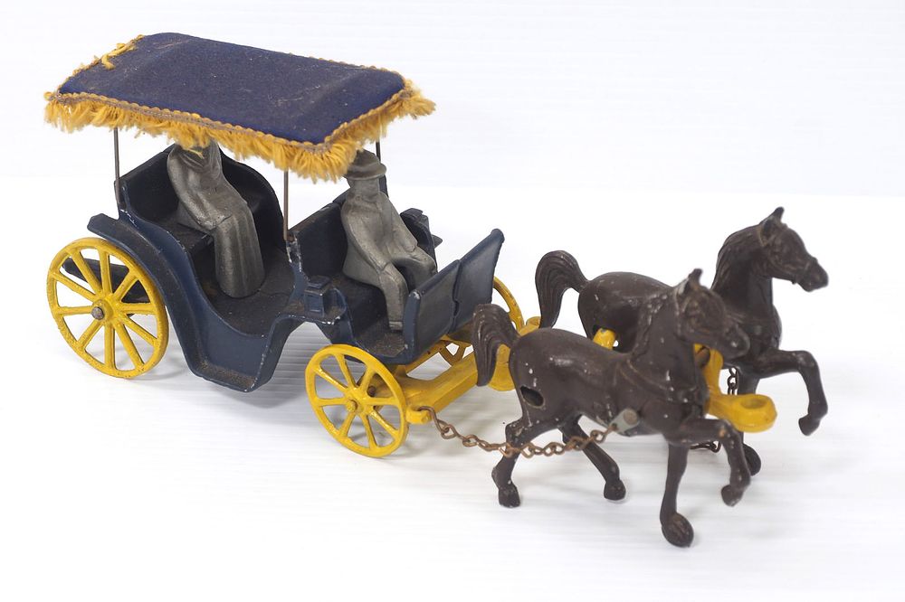 Lot 15: Cast Aluminum Stanley Toys Carriage