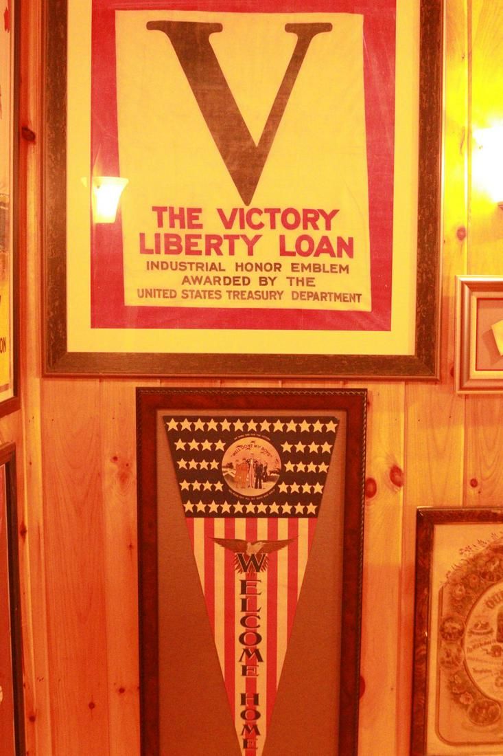 Lot 1174: War Pennant and Flag