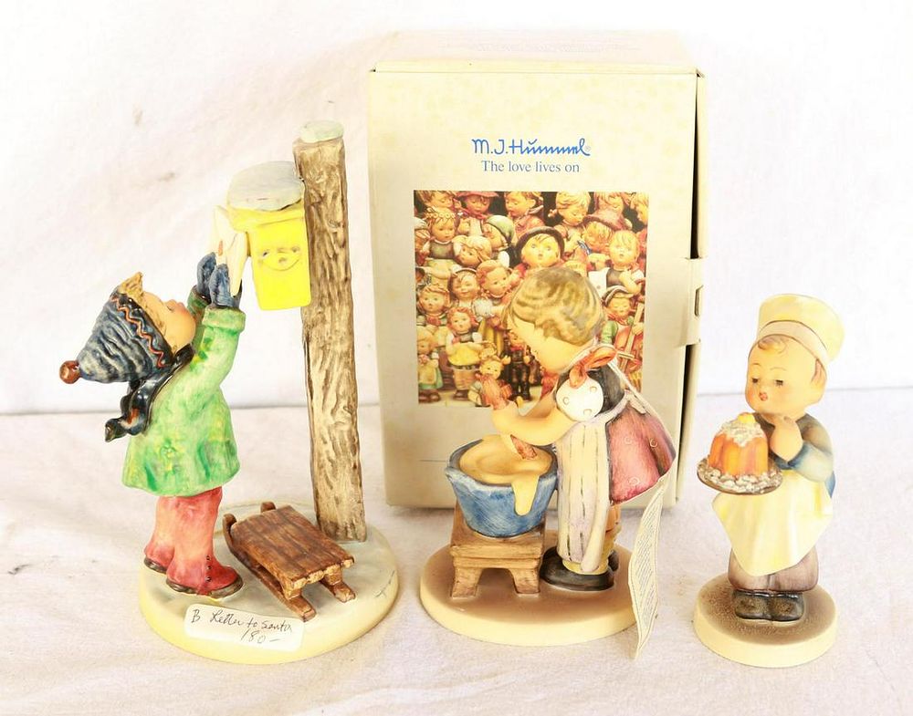 Lot 1177: (3) Goebel Hummels