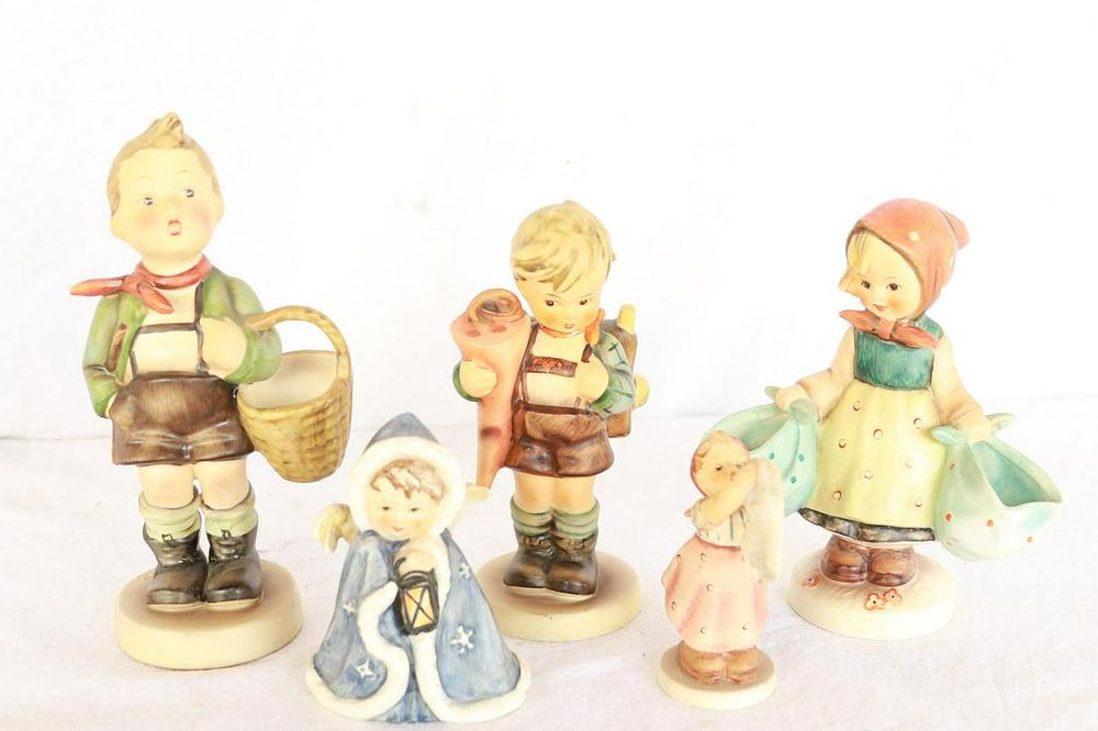 Lot 1179: (5) Goebel Hummels