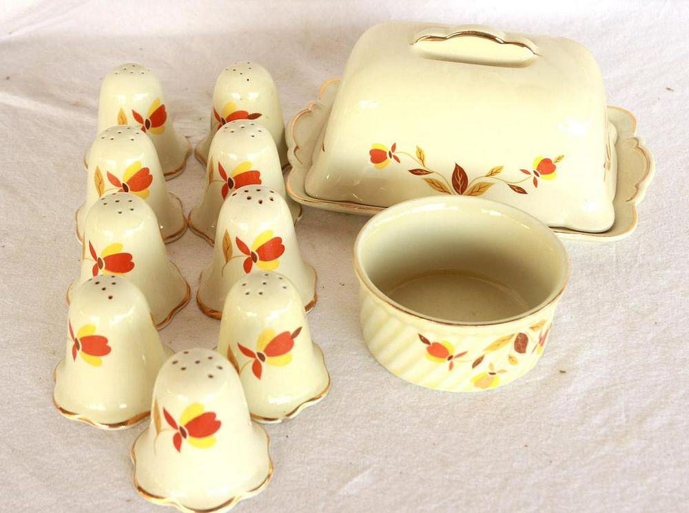 Lot 1219: Autumn Leaf Dishes