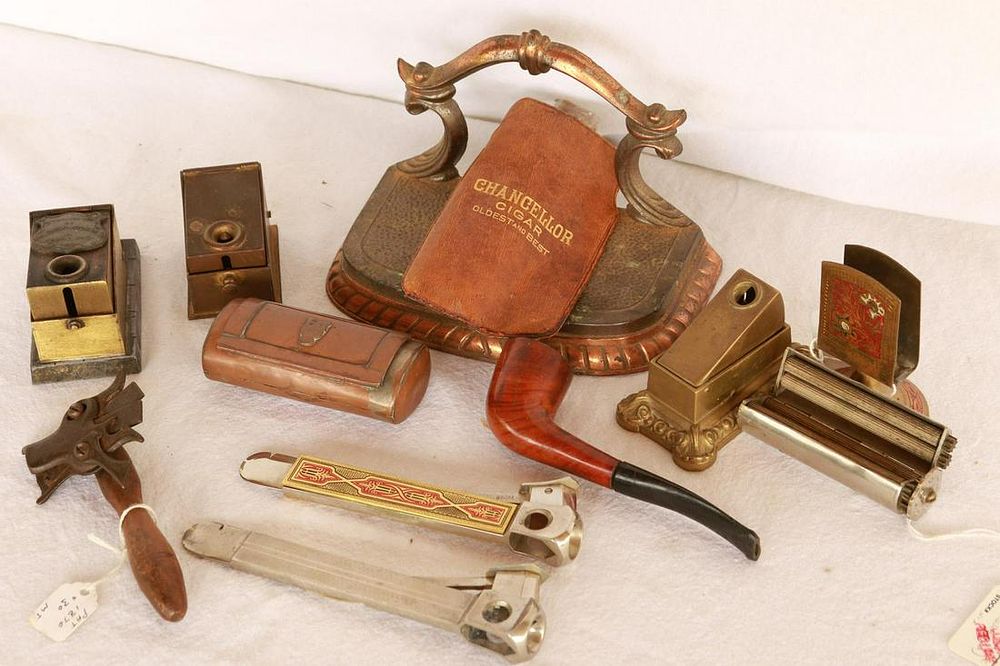 Lot 1278: Cigar and Tobacco Related Items