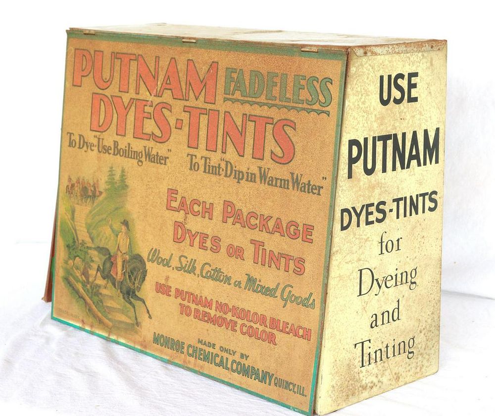 Lot 1322: Putnam Dyes Tin Display Cabinet