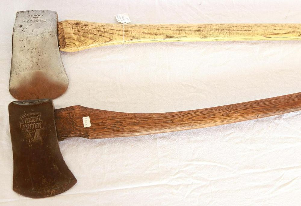 Lot 18: (2) Axes