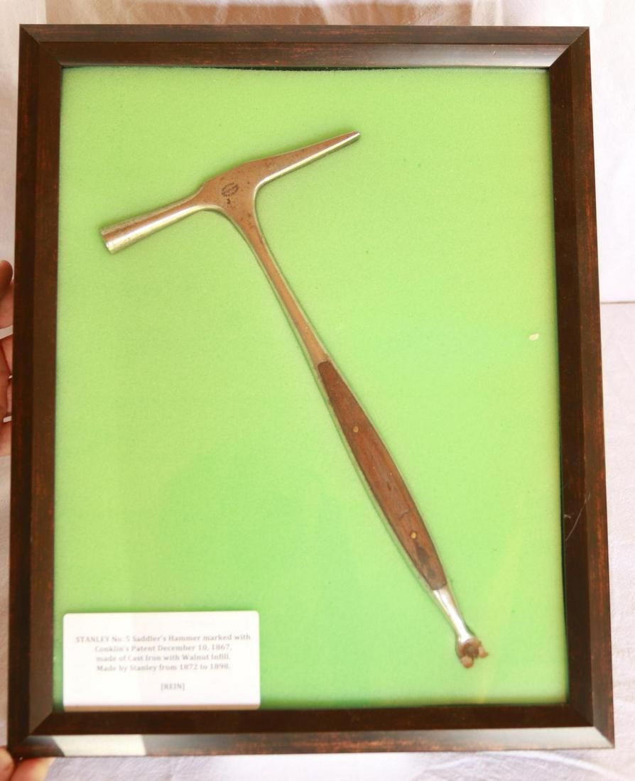 Lot 33: Stanley #5 Saddler's Hammer