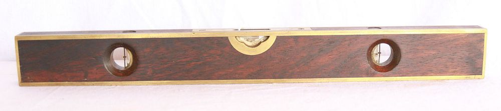 Lot 86: Stratton Brothers Machinist Plumb & Level