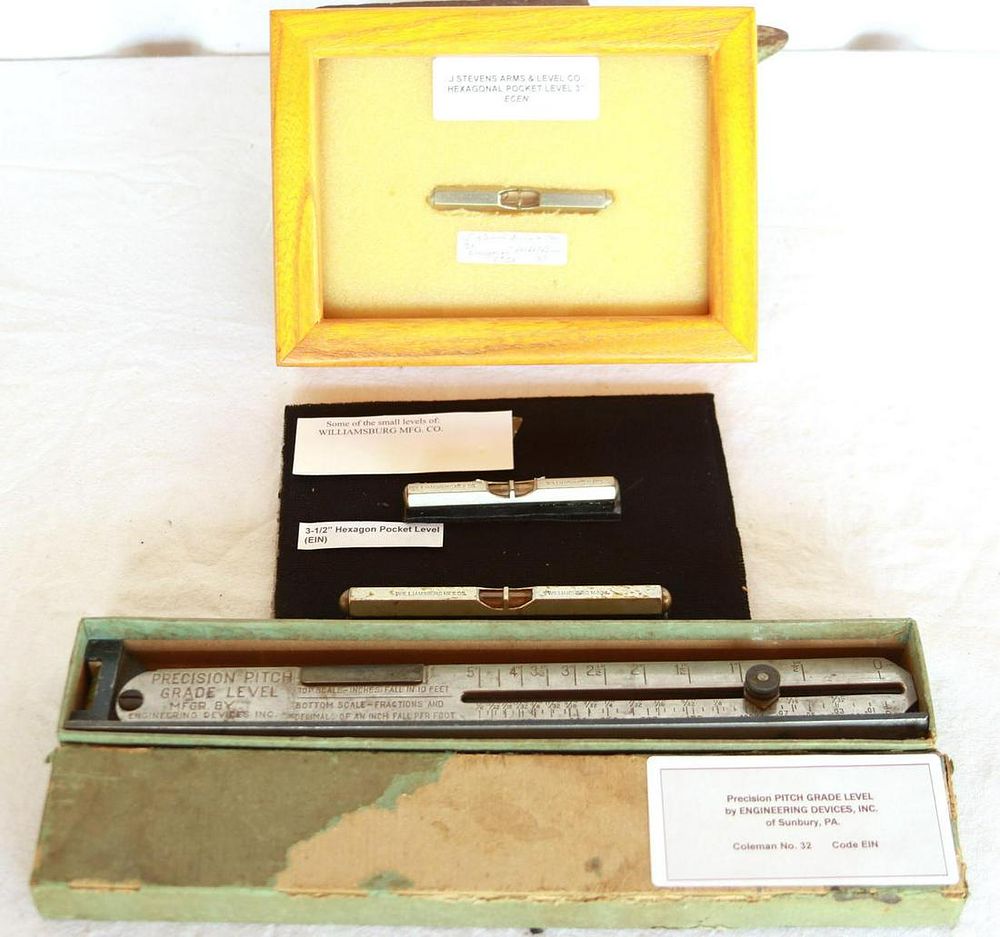 Lot 137: (4) Levels