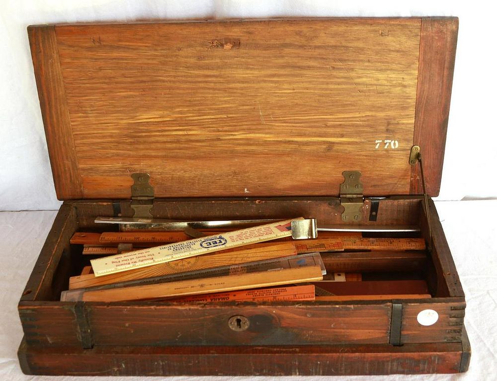 Lot 182: Dovetailed Tool Box