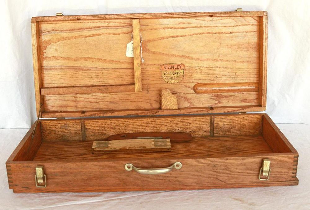 Lot 243: Stanley Dovetail Tool Chest