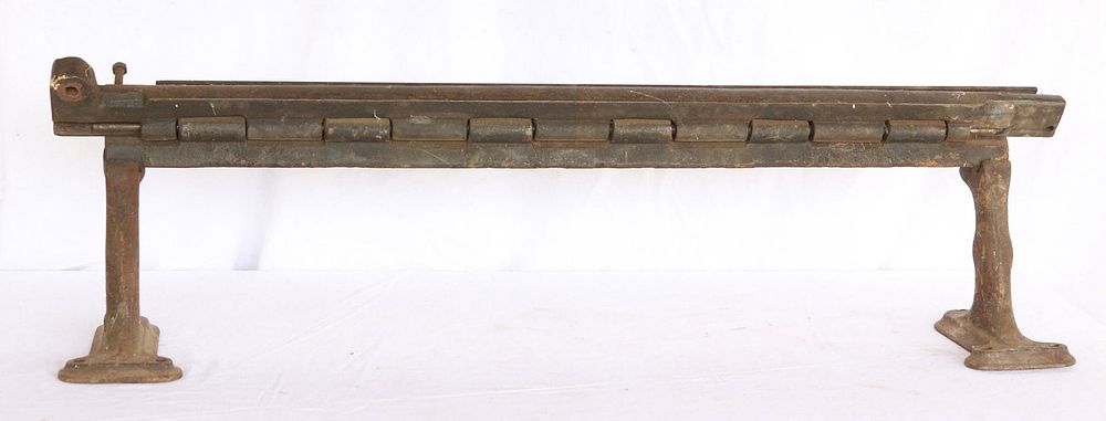 Lot 277: Cast iron Break
